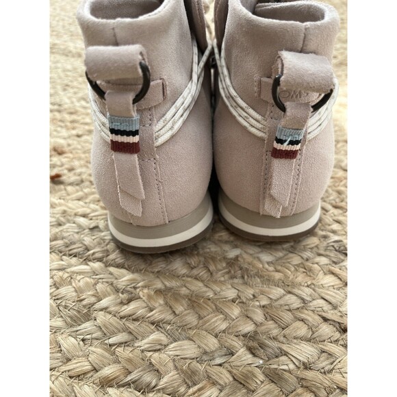 NEW TOMS RIO SUEDE BLUSH WATER RESISTANT LOW TOP BOOTS. Sz 8.5 Boho Ski No Box - Picture 5 of 11